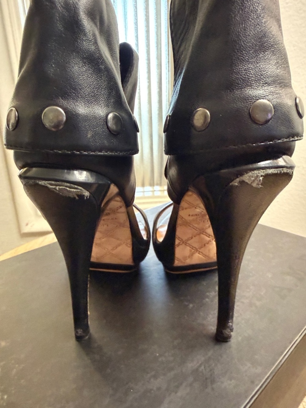 L.A.M.B. Women’s Black High Heel Leather Platform Ankle Cuff Sandals 8 - Picture 5 of 6